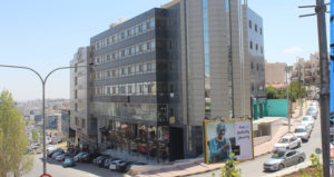 مؤسسة خزنة البتراء للزجاج والديكور