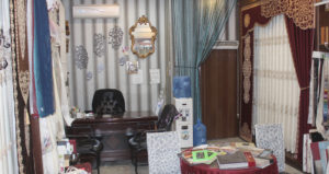 المشبك الماسي للستائر Brooch