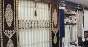 المشبك الماسي للستائر Brooch